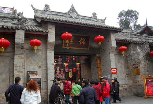 成都、乐山、峨眉、都江堰双飞6日游(特色美食、住宿升级、独家赠送)